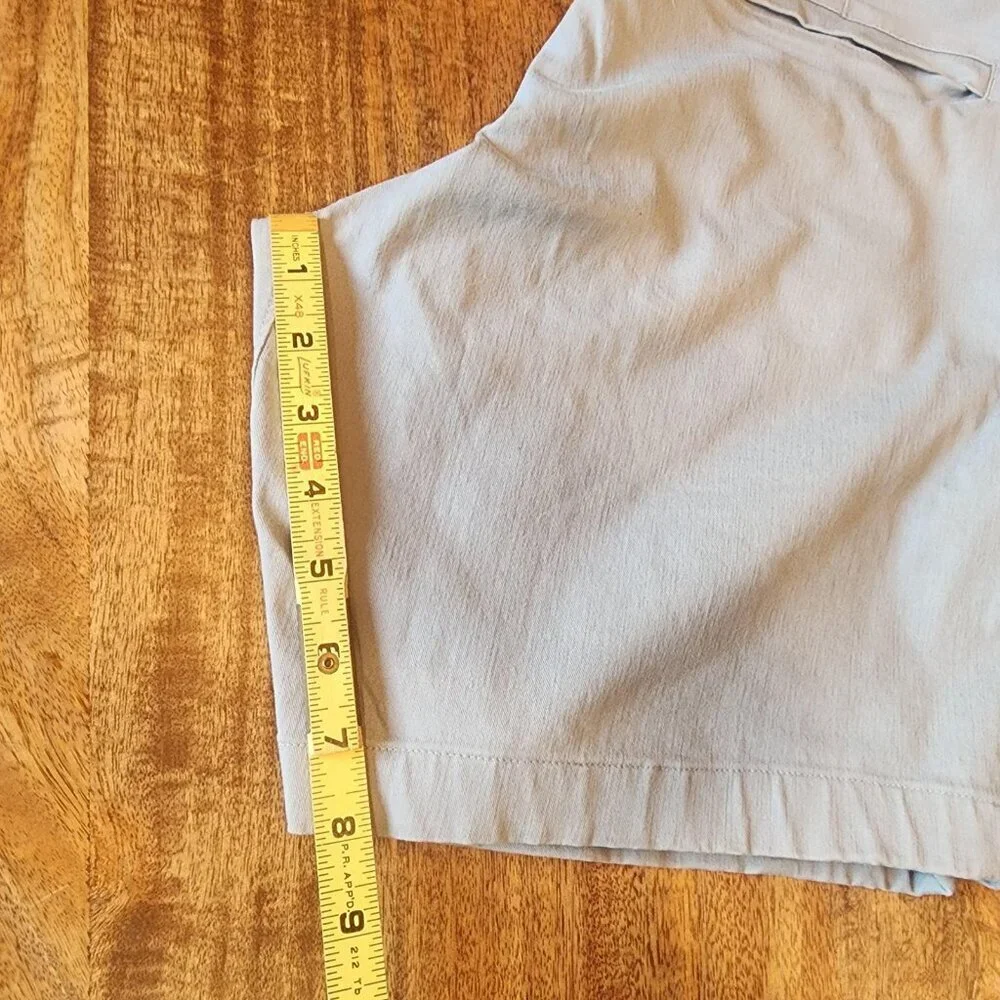 Lululemon Shorts Mens 32 Light Gray Chino Golf Casual Stretch Secure Zip Pocket